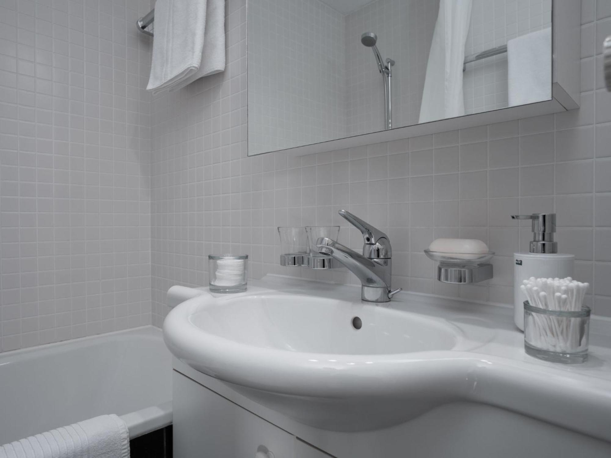 Junior Modern-20 By Interhome Ascona